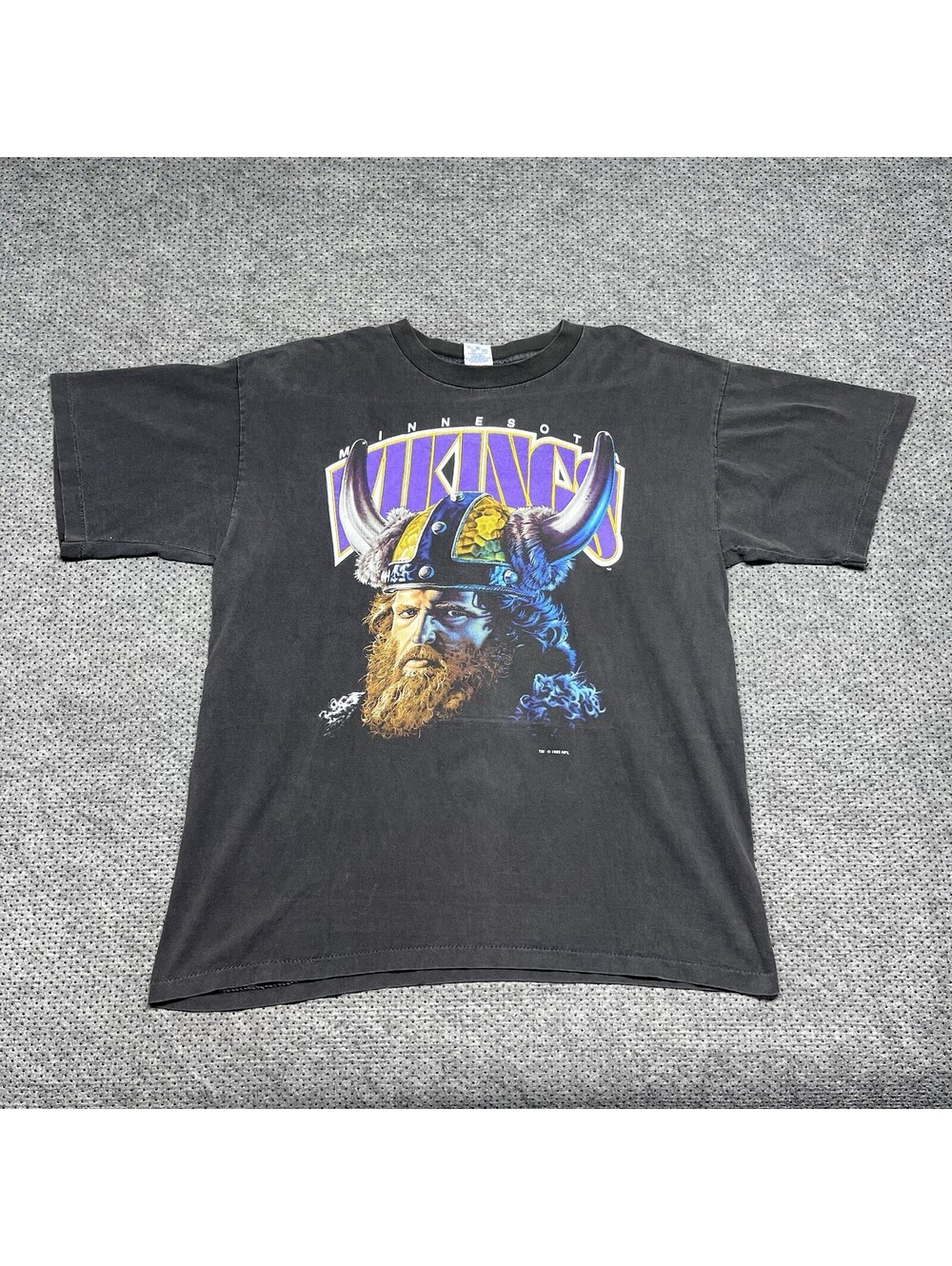 Vintage 1993 Salem Minnesota Vikings Realistic Mascot T-Shirt Large RARE MENS